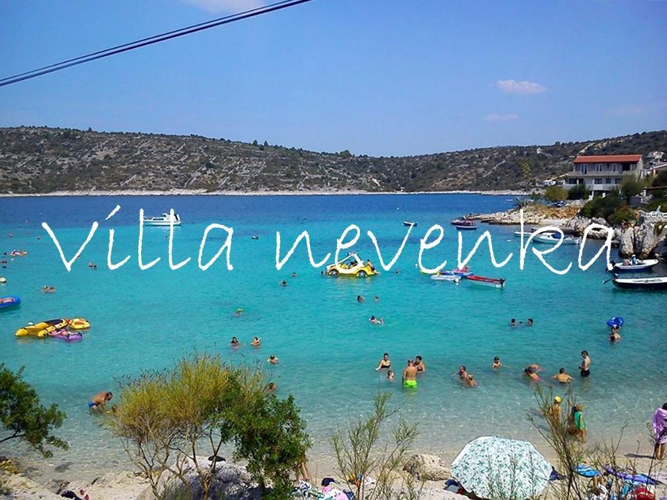 Apartments Villa Nevenka 罗戈兹尼察 外观 照片