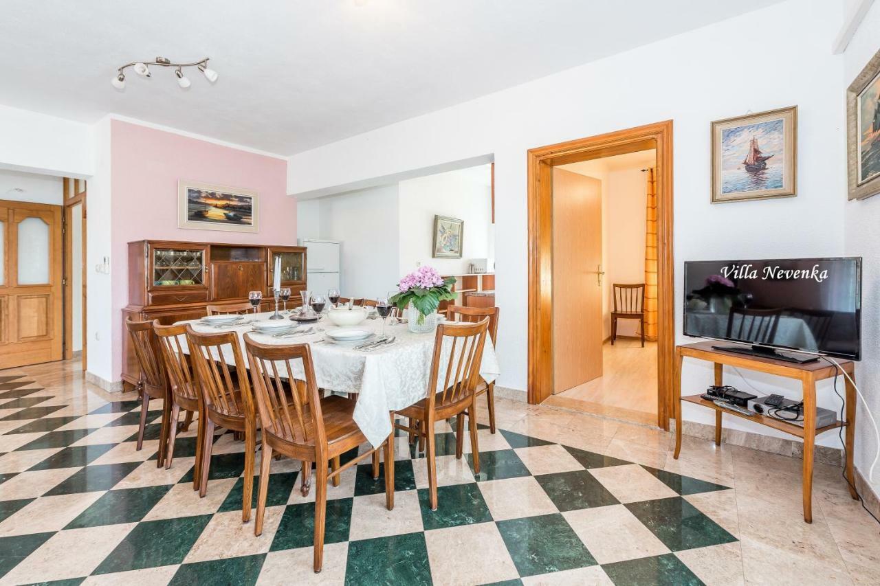 Apartments Villa Nevenka 罗戈兹尼察 外观 照片