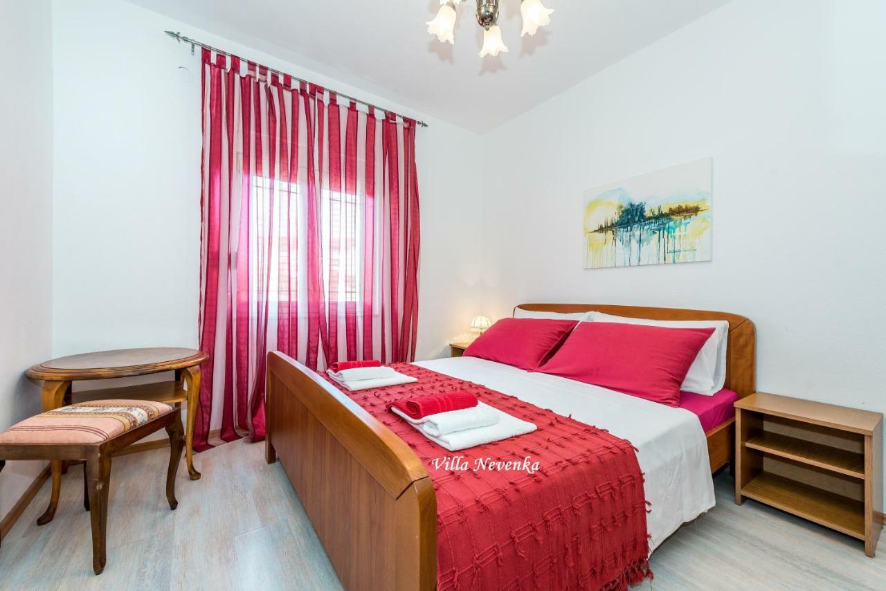 Apartments Villa Nevenka 罗戈兹尼察 外观 照片