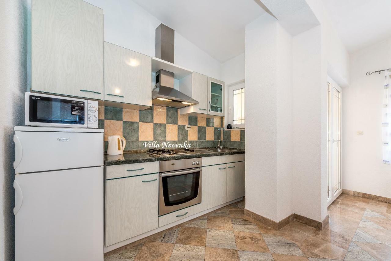Apartments Villa Nevenka 罗戈兹尼察 外观 照片