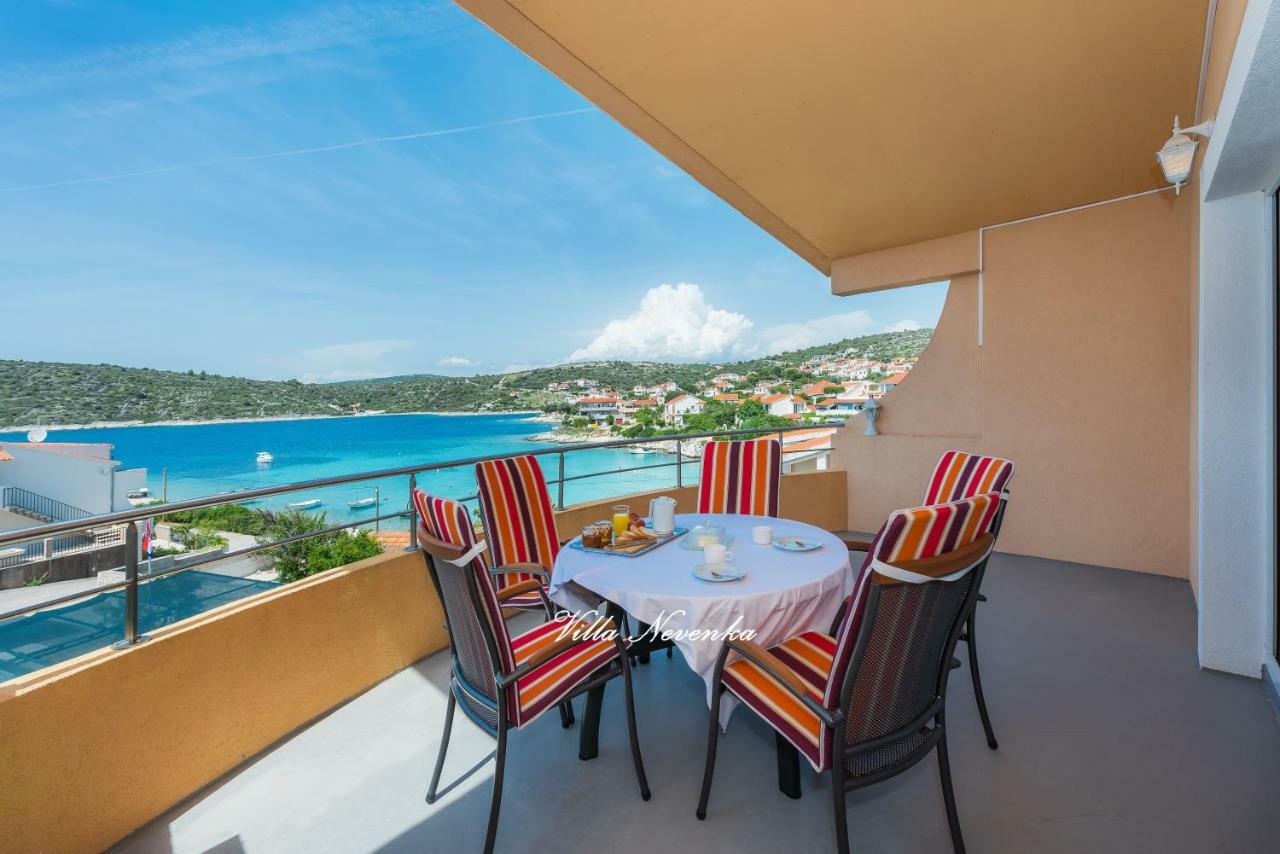 Apartments Villa Nevenka 罗戈兹尼察 外观 照片